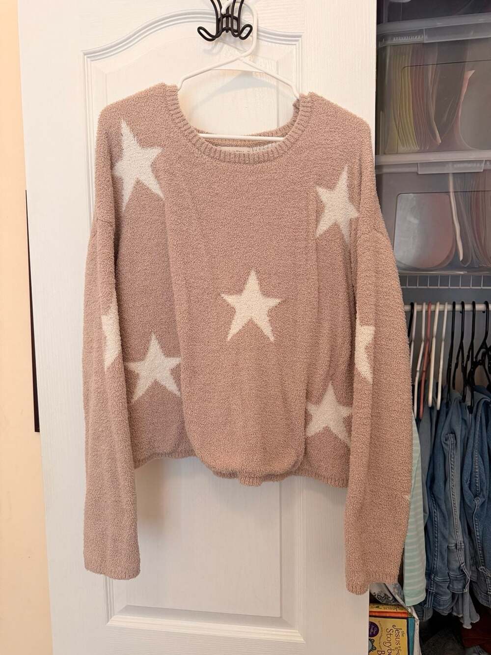 moon & madison Sweater Size M Pink Star Chenille Fuzzy Pullover Top